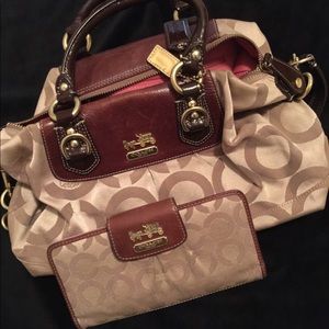 Beautiful Coach Tote